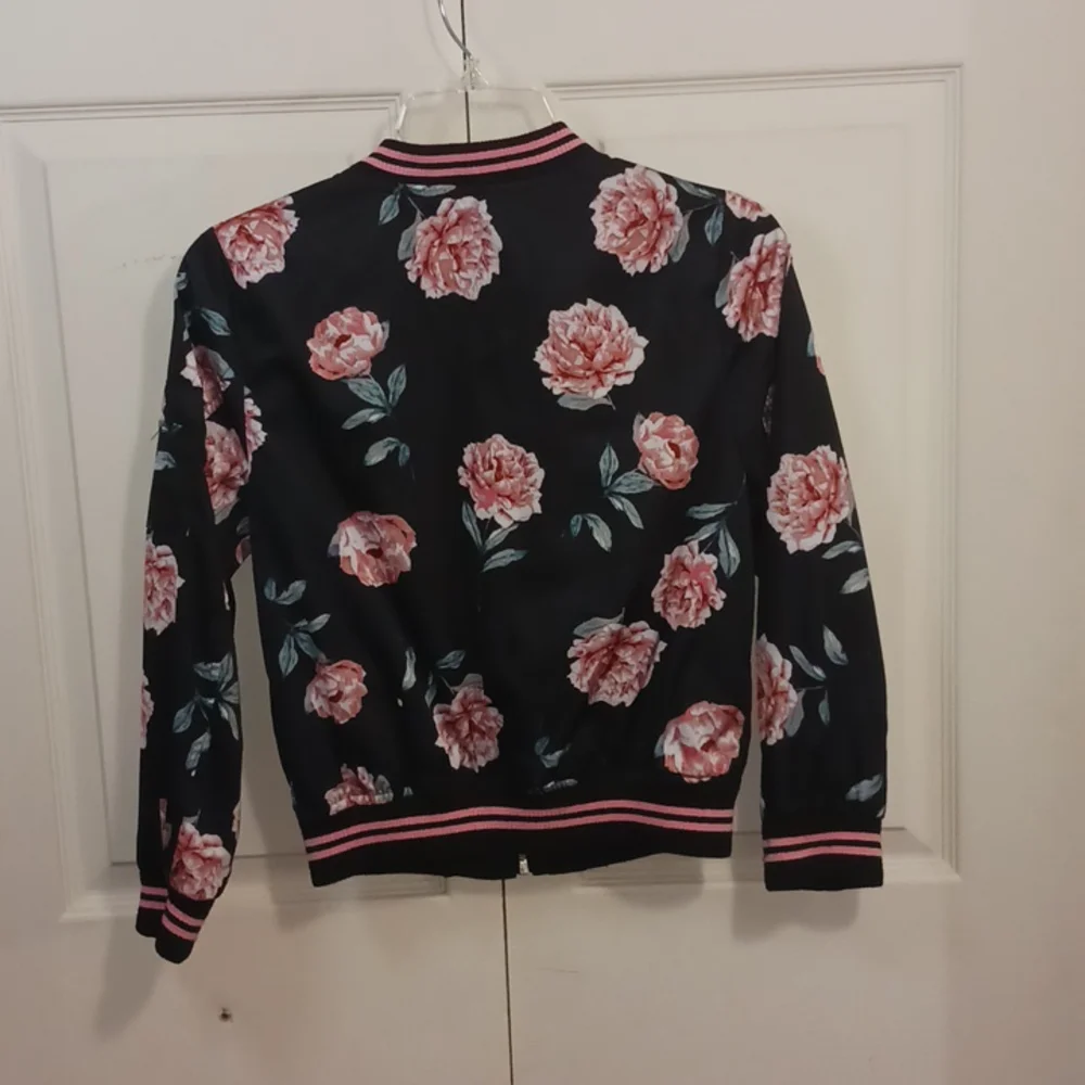 Urban Republic floral zip varsity jacket - L (14) - black floral